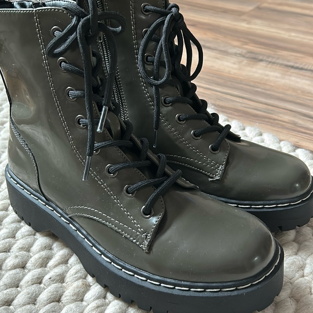 Sincerely Jules ankle boots vegan grey green size 7.5